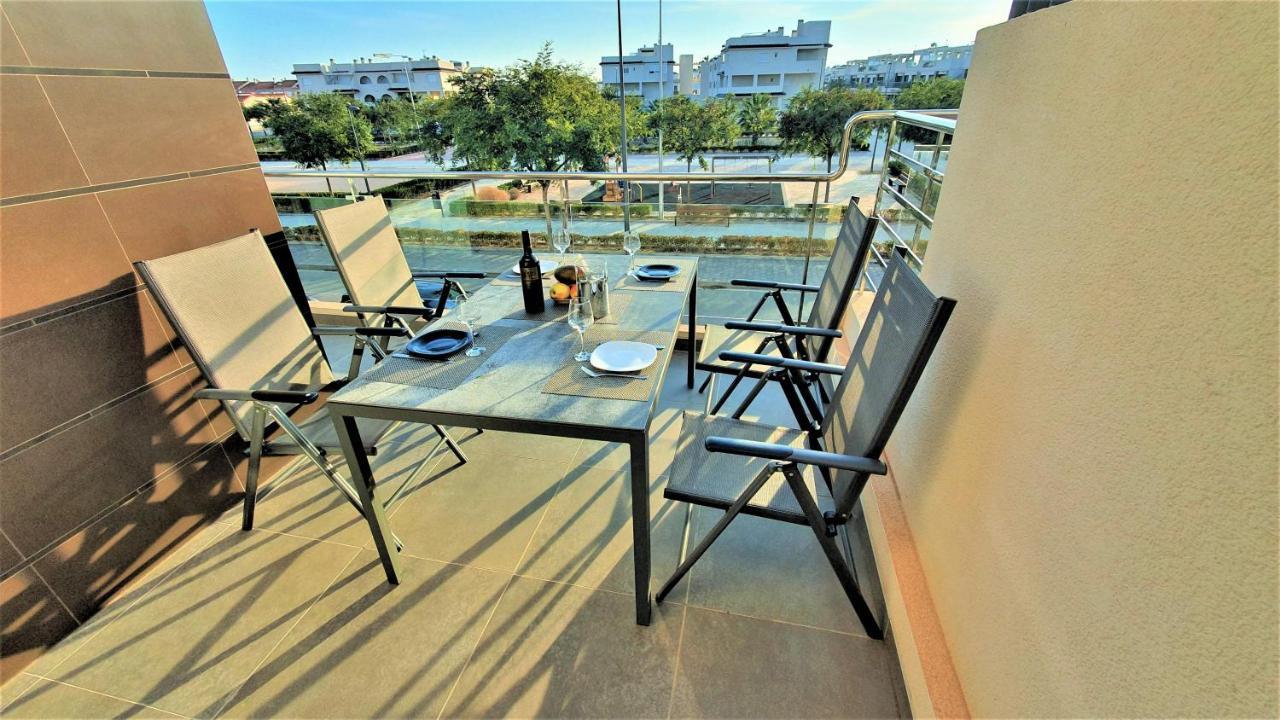 Penthouse 2 Bedrooms In Mil Palmeras 皮拉尔－德拉奥拉达达 外观 照片