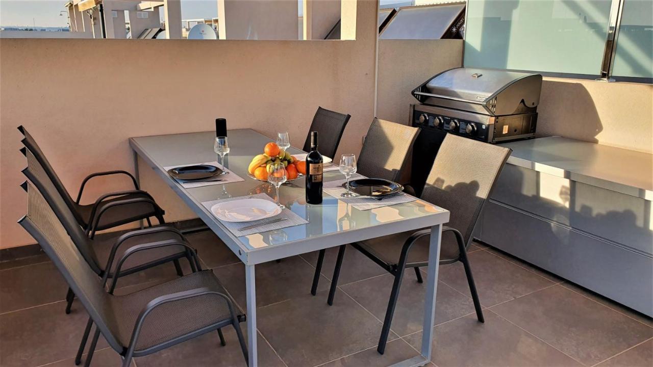 Penthouse 2 Bedrooms In Mil Palmeras 皮拉尔－德拉奥拉达达 外观 照片