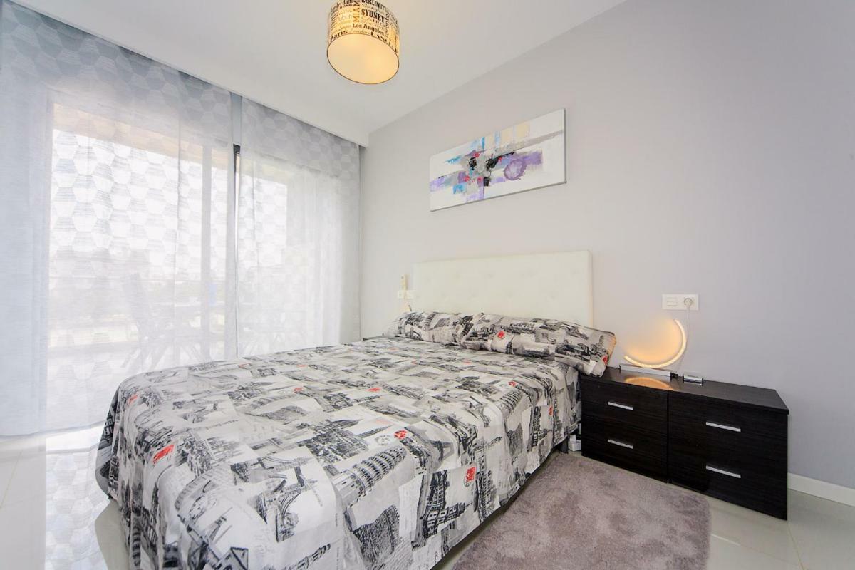Penthouse 2 Bedrooms In Mil Palmeras 皮拉尔－德拉奥拉达达 外观 照片