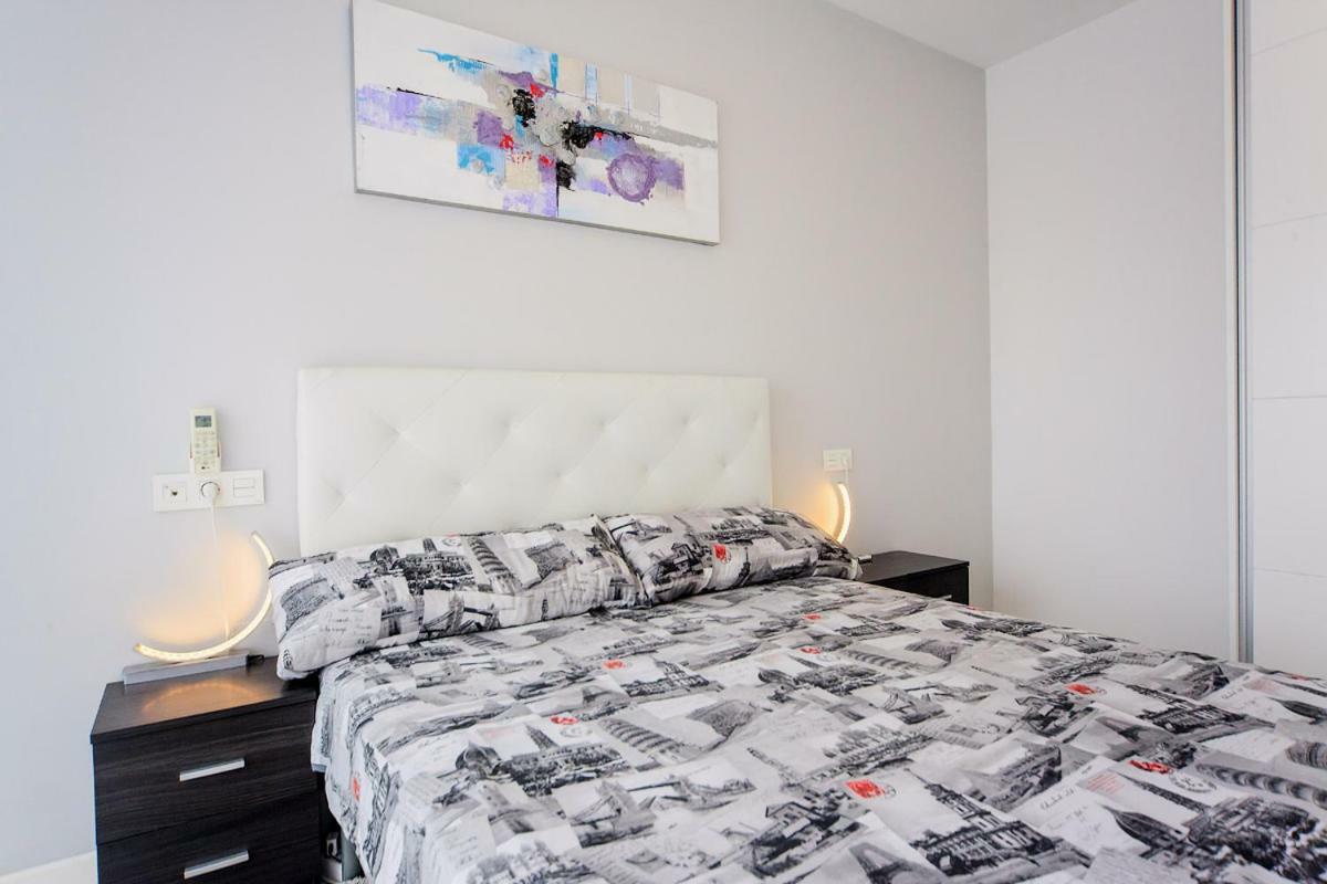Penthouse 2 Bedrooms In Mil Palmeras 皮拉尔－德拉奥拉达达 外观 照片