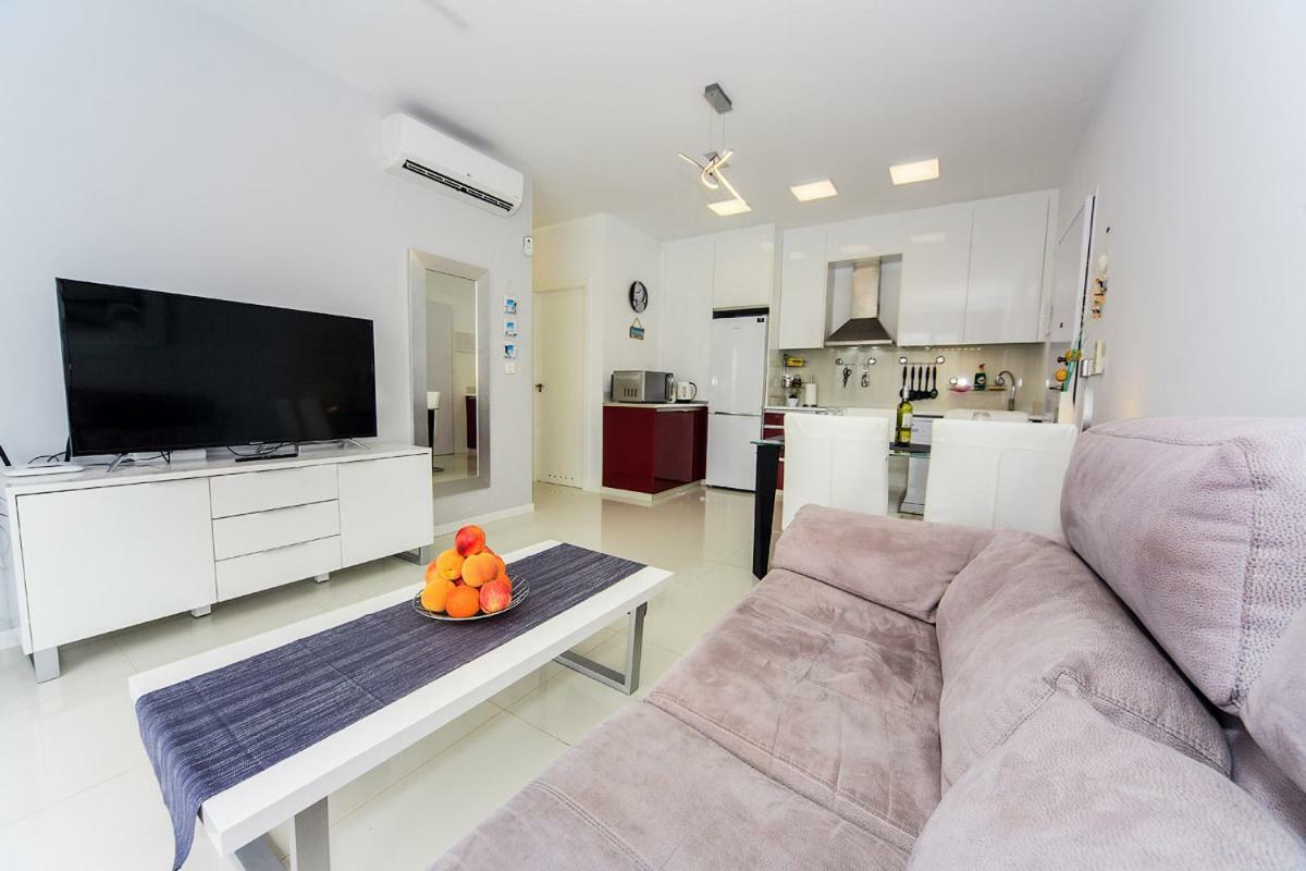 Penthouse 2 Bedrooms In Mil Palmeras 皮拉尔－德拉奥拉达达 外观 照片